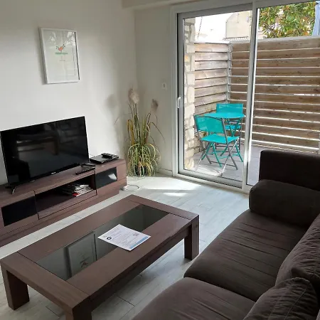 Apartment Louizanne *