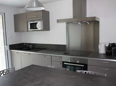 Apartment Louizanne *